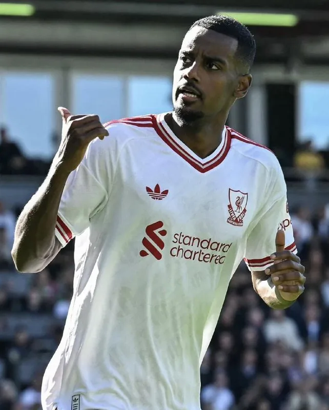 Alexander Isak bu mövsüm Premyer Liqa'da 5 matçda 4 dəfə fərqlənməyi bacarıb